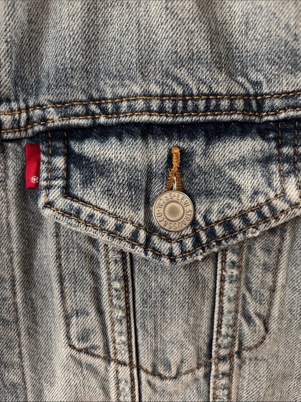 Levi's Light Blue Denim Trucker Jacket - Picture 2 of 7